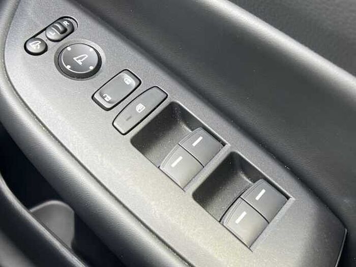 Honda Jazz Hybrid 1.5 h i-MMD Advance Hatchback 5dr Petrol Hybrid eCVT Euro 6 (s/s) (122 ps) 
