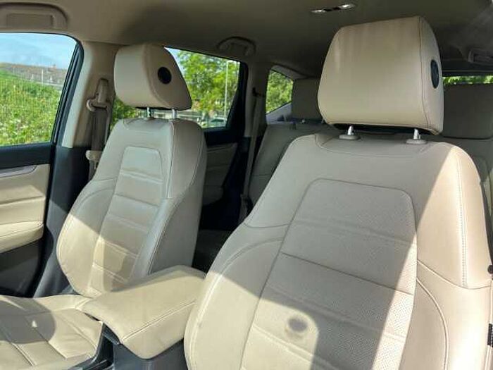 Honda CR-V Hybrid 2.0 h i-MMD SR SUV 5dr Petrol Hybrid eCVT 4WD Euro 6 (s/s) (184 ps) 