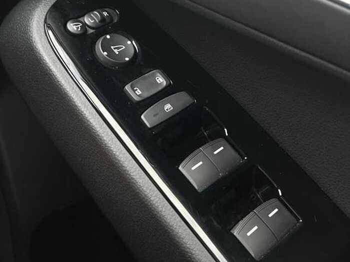 Honda HR-V Hybrid 1.5 h i-MMD Advance Style SUV 5dr Petrol Hybrid CVT Euro 6 (s/s) (131 ps) 