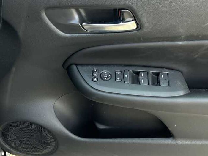 Honda Jazz Hybrid 1.5 h i-MMD Advance Hatchback 5dr Petrol Hybrid eCVT Euro 6 (s/s) (122 ps) 