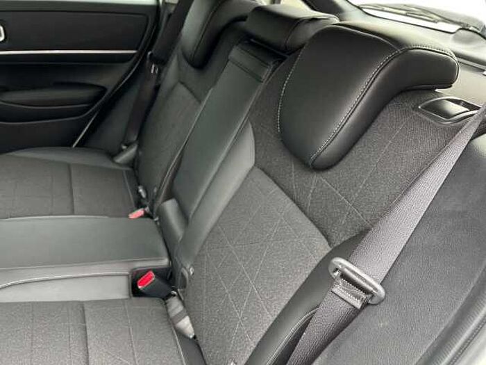 Honda HR-V Hybrid 1.5 h i-MMD e:HEV Advance SUV 5dr Petrol Hybrid CVT Euro 6 (s/s) (131 ps) 