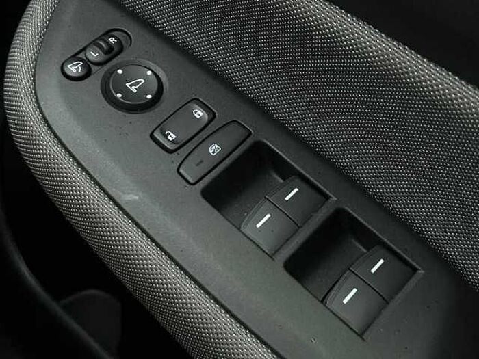Honda Jazz Hybrid 1.5 h i-MMD Crosstar EX Hatchback 5dr Petrol Hybrid eCVT Euro 6 (s/s) (109 ps) 