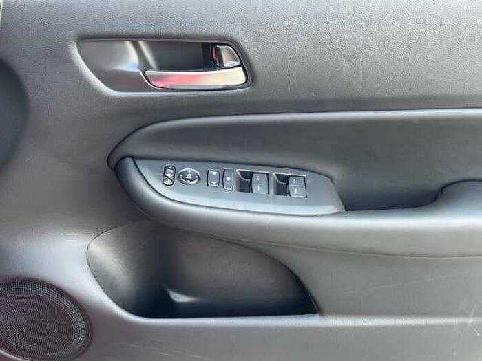 Honda Jazz Hybrid 1.5 h i-MMD Advance Hatchback 5dr Petrol Hybrid eCVT Euro 6 (s/s) (122 ps) 