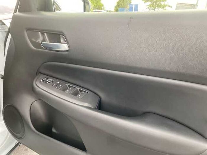 Honda Jazz Hybrid 1.5 h i-MMD Crosstar Advance Hatchback 5dr Petrol Hybrid eCVT Euro 6 (s/s) (122 
