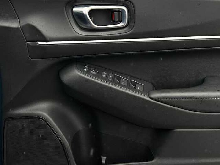 Honda HR-V Hybrid 1.5 h i-MMD e:HEV Advance SUV 5dr Petrol Hybrid CVT Euro 6 (s/s) (131 ps) 