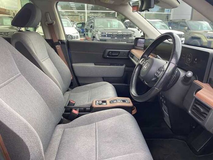 Honda e 35.5kWh Advance Hatchback 5dr Electric Auto (17in Alloy) (154 ps) 