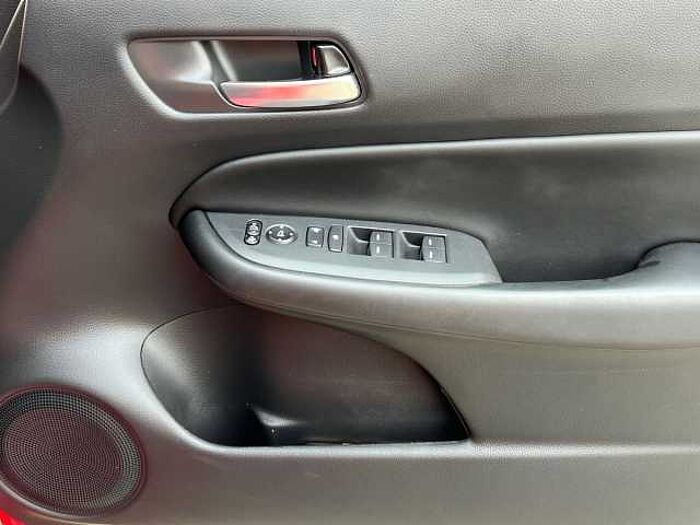 Honda Jazz Hybrid 1.5 h i-MMD Advance Hatchback 5dr Petrol Hybrid eCVT Euro 6 (s/s) (122 ps) 